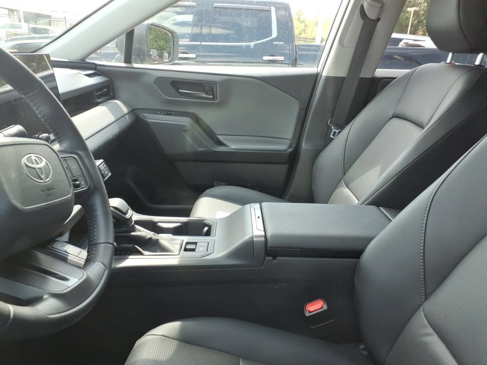 Used 2026 Toyota RAV4 XLE Premium AWD/4WD image 5