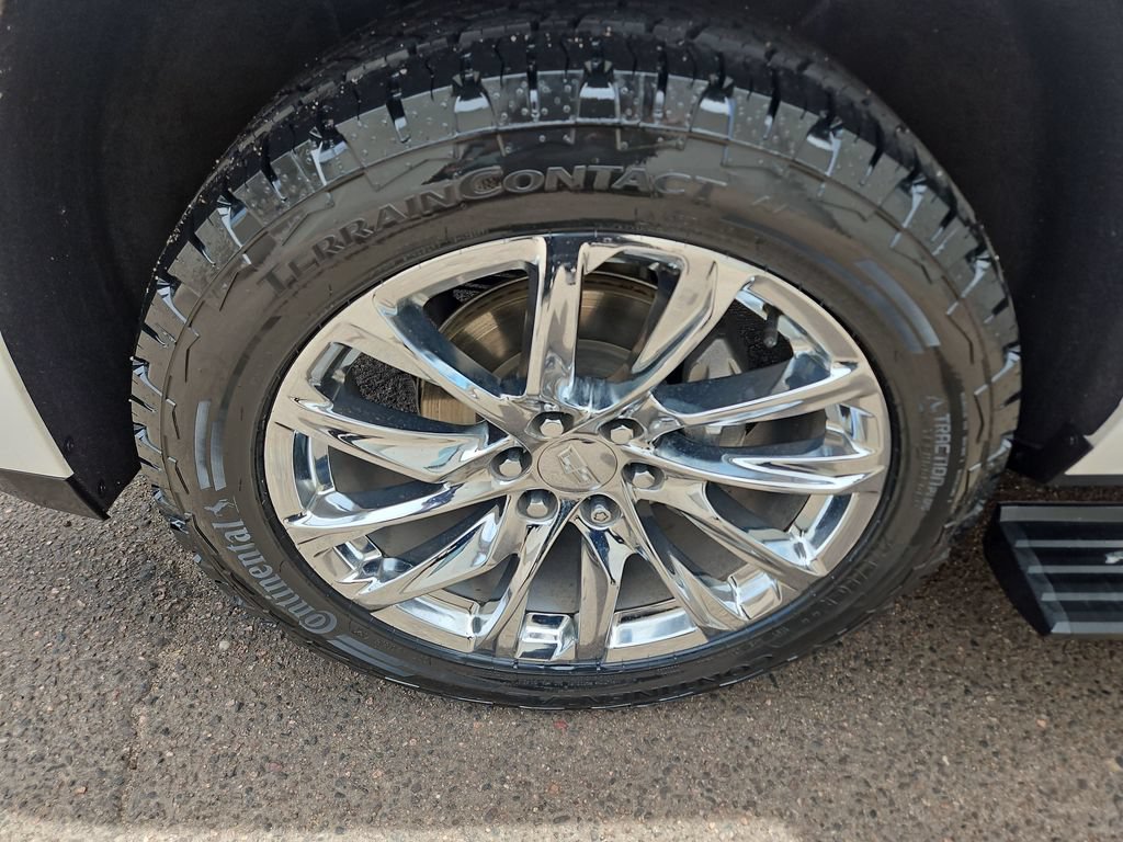 Used 2022 Cadillac Escalade ESV Premium Luxury Platinum w/ LPO, Radiant Package AWD/4WD image 28