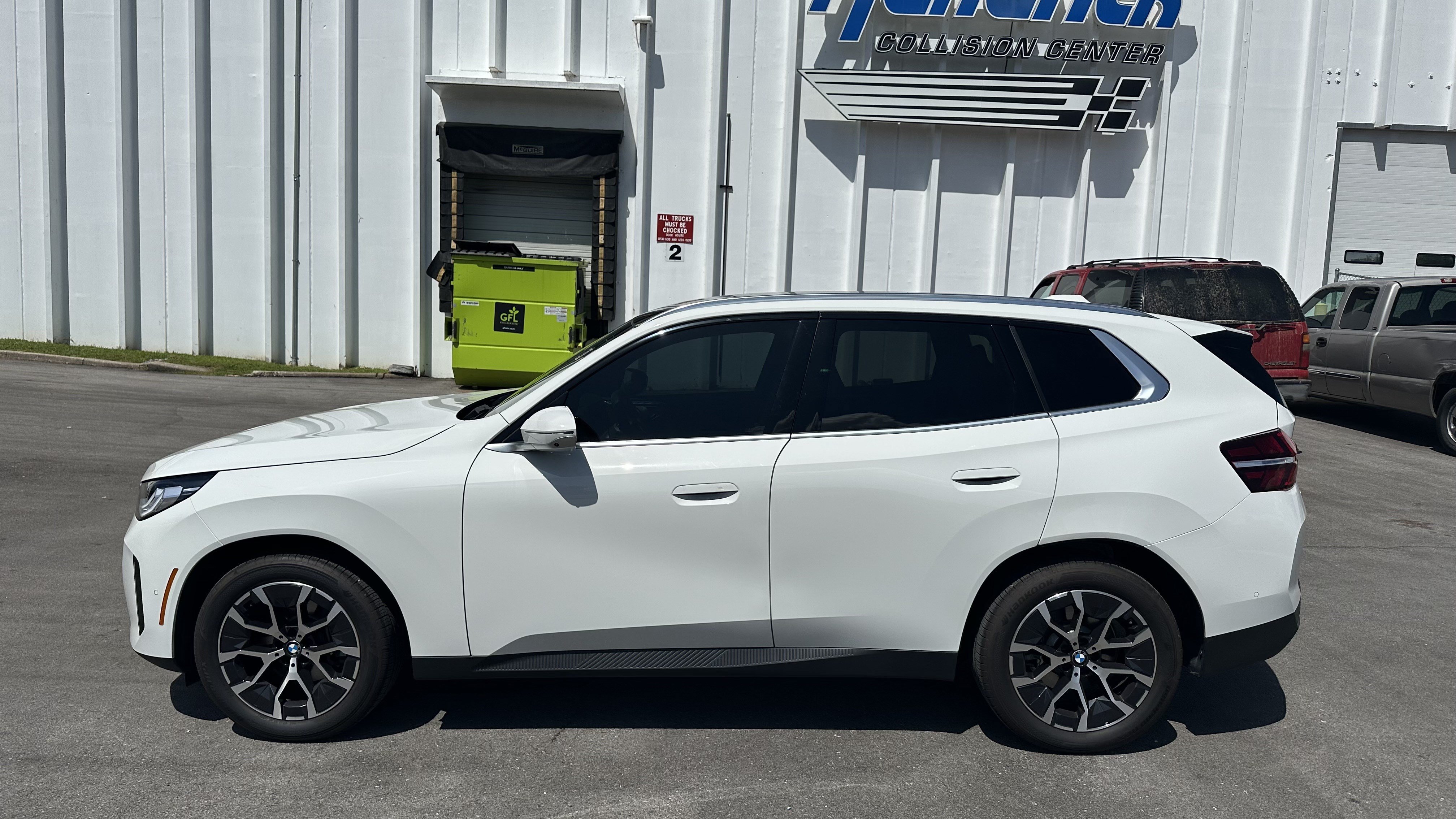 Used 2025 BMW X3 xDrive30i w/ Premium Package AWD/4WD image 7