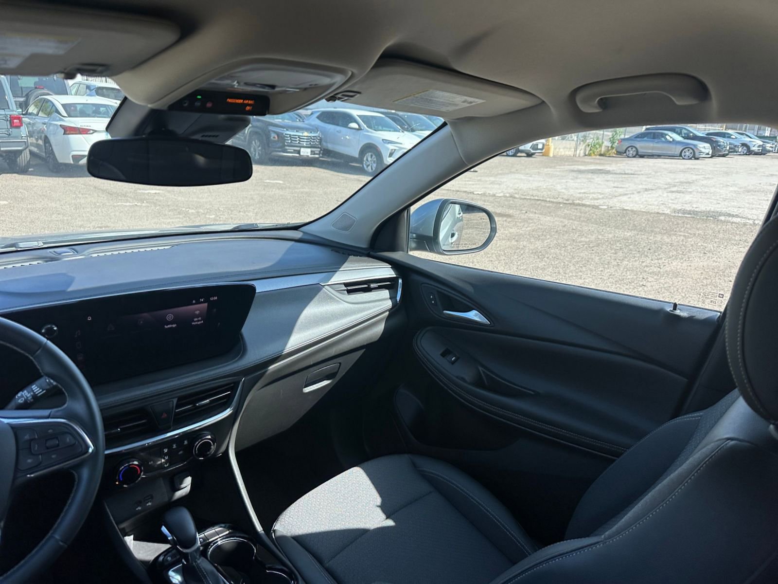 Used 2025 Buick Encore GX Preferred image 33