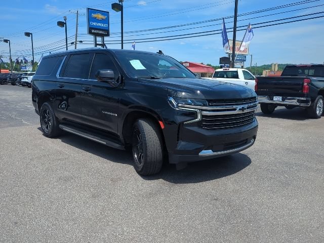 Used 2022 Chevrolet Suburban LT AWD/4WD image 5
