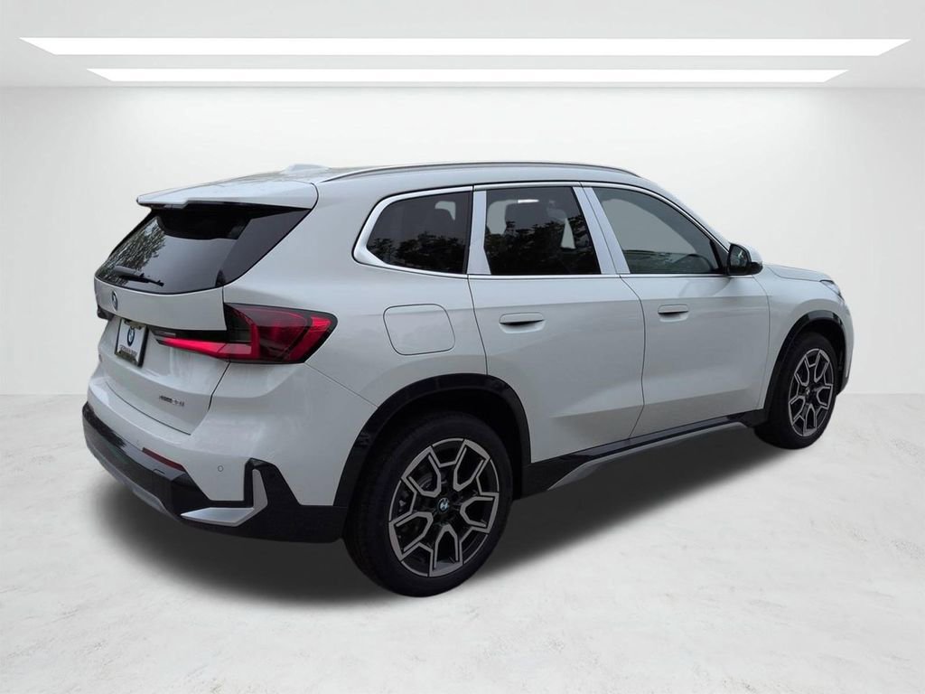 New 2026 BMW X1 xDrive28i w/ Convenience Package image 4