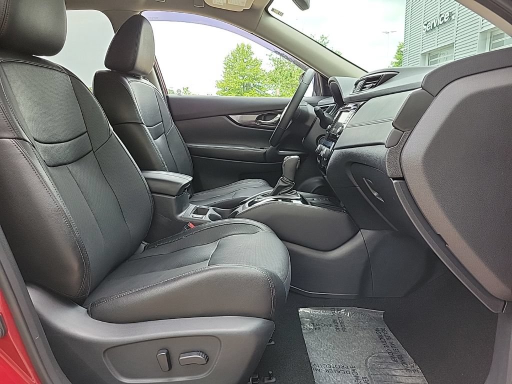 Used 2019 Nissan Rogue SL w/ Premium Package AWD/4WD image 18