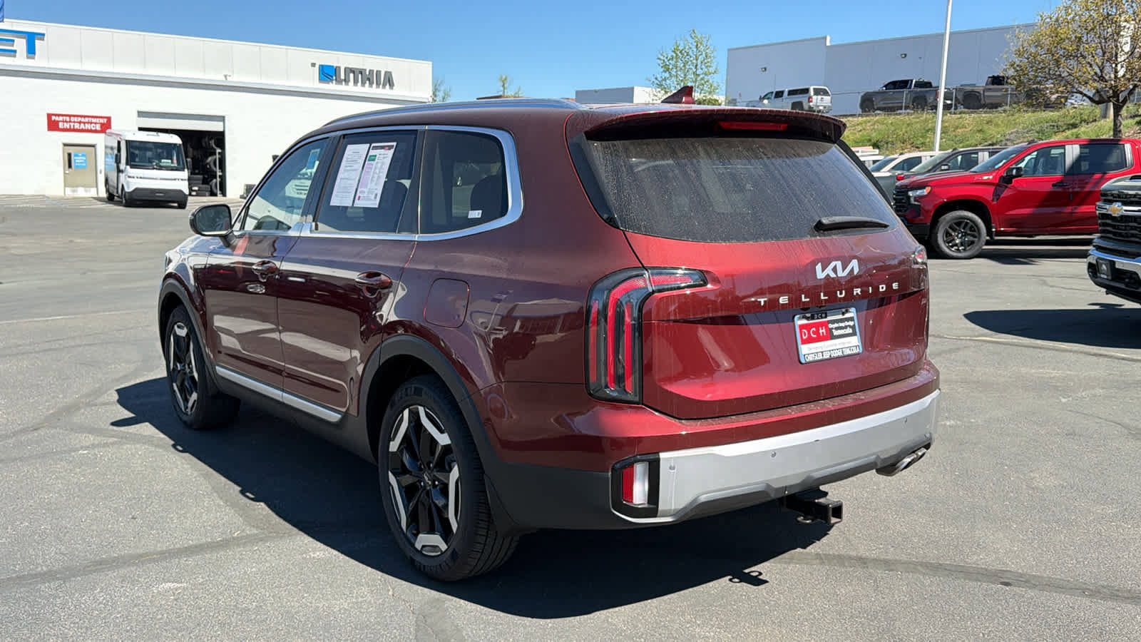 Used 2023 Kia Telluride EX w/ EX Captain's Chair Package image 7