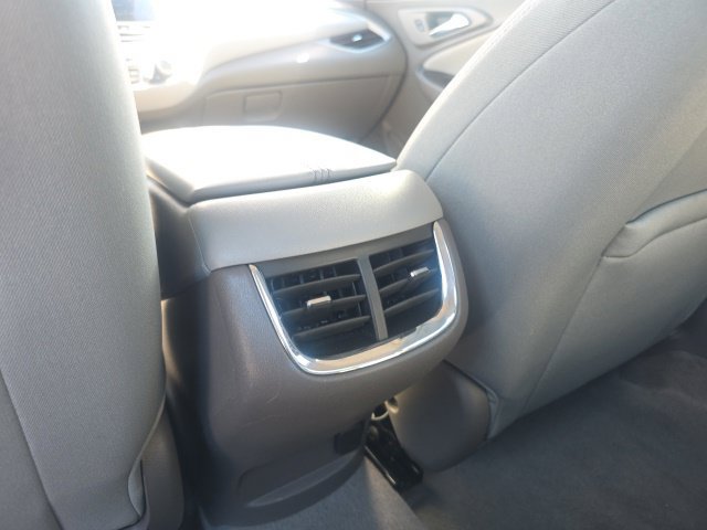 Used 2025 Chevrolet Malibu LT FWD image 26