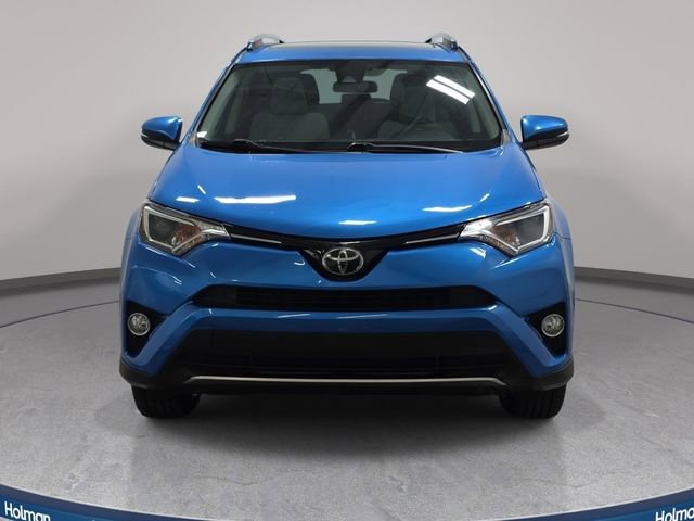 Used 2018 Toyota RAV4 XLE AWD/4WD image 3