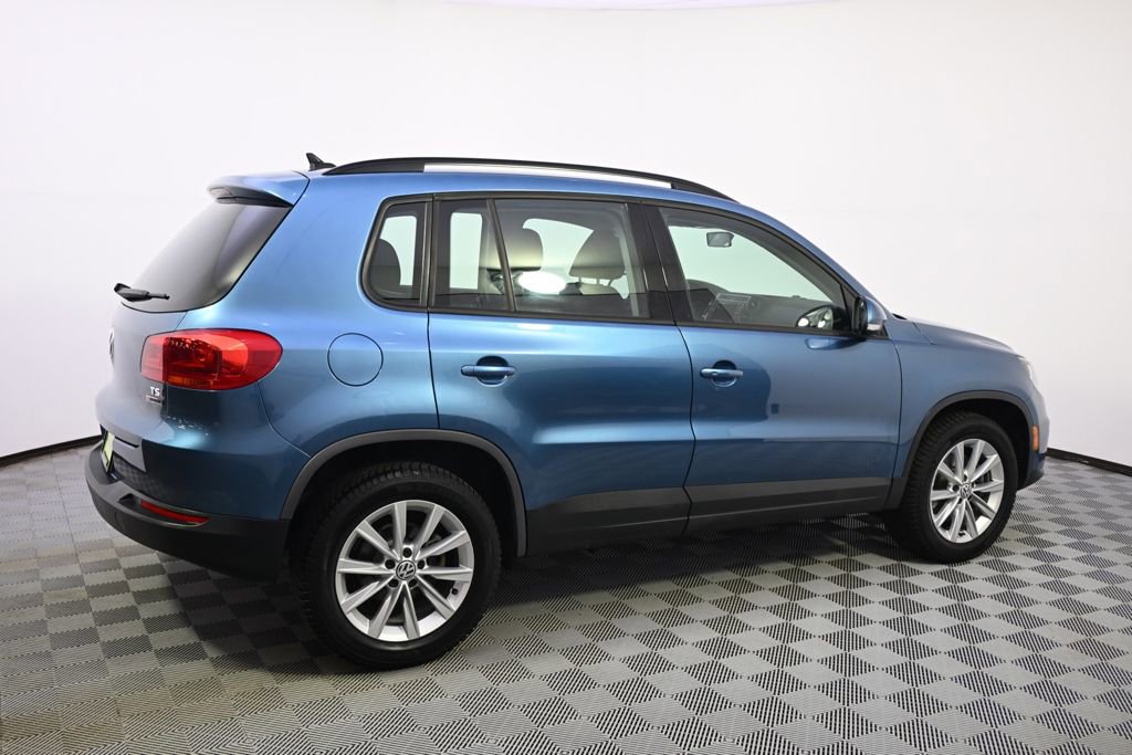 Used 2018 Volkswagen Tiguan Limited w/ Premium Package image 7