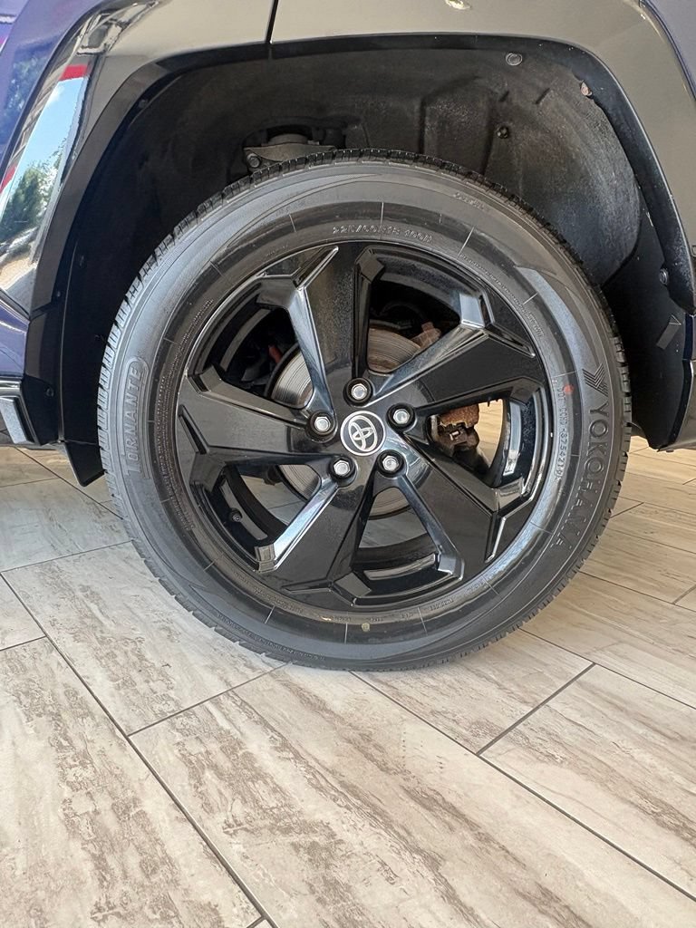 Used 2020 Toyota RAV4 XSE AWD/4WD image 8