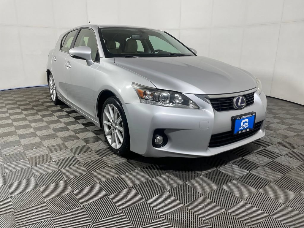 Used 2012 Lexus CT 200h Premium w/ Premium Audio Pkg FWD image 2
