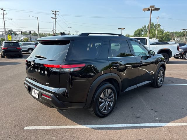 Used 2024 Nissan Pathfinder SV FWD image 30
