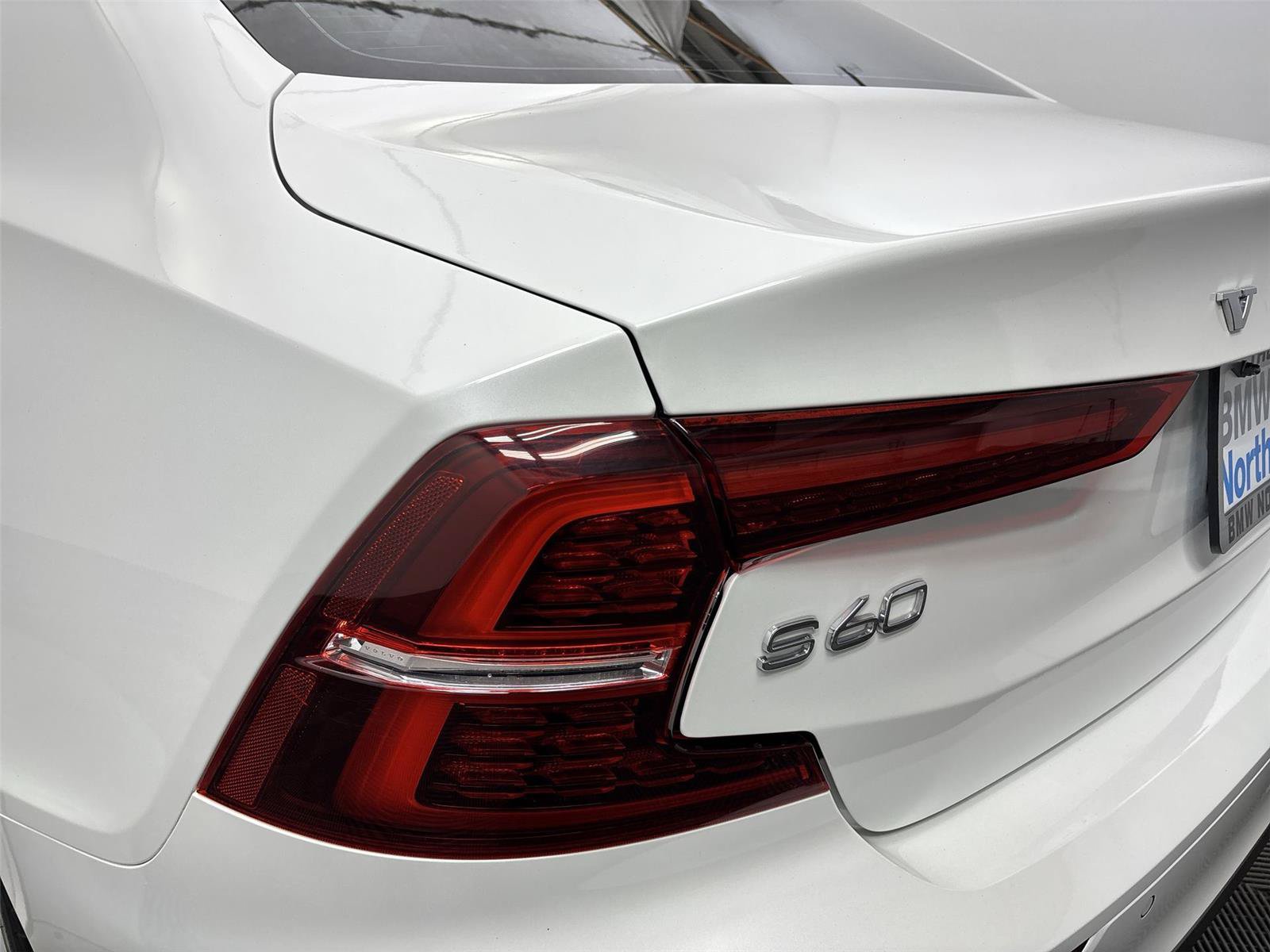 Used 2020 Volvo S60 T5 Momentum FWD image 19