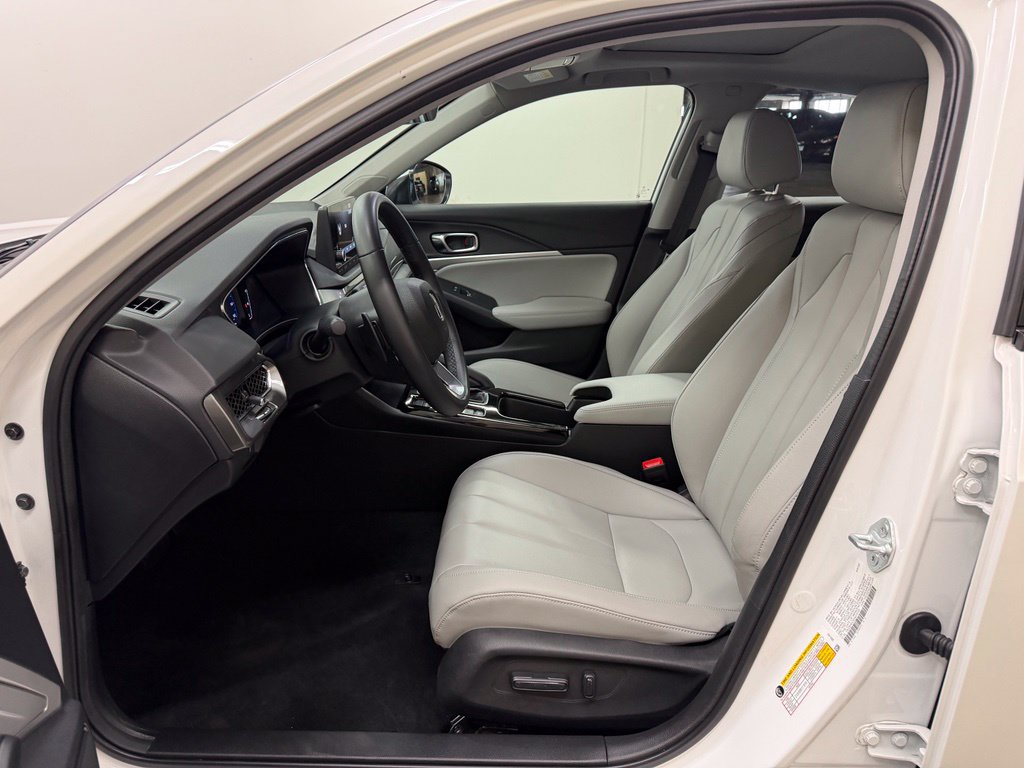 Used 2025 Acura Integra FWD image 14