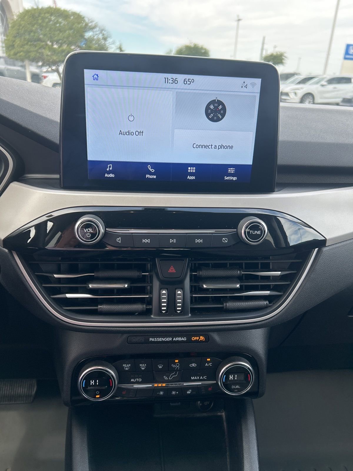 Used 2021 Ford Escape SE w/ SE Sport Appearance Package image 15