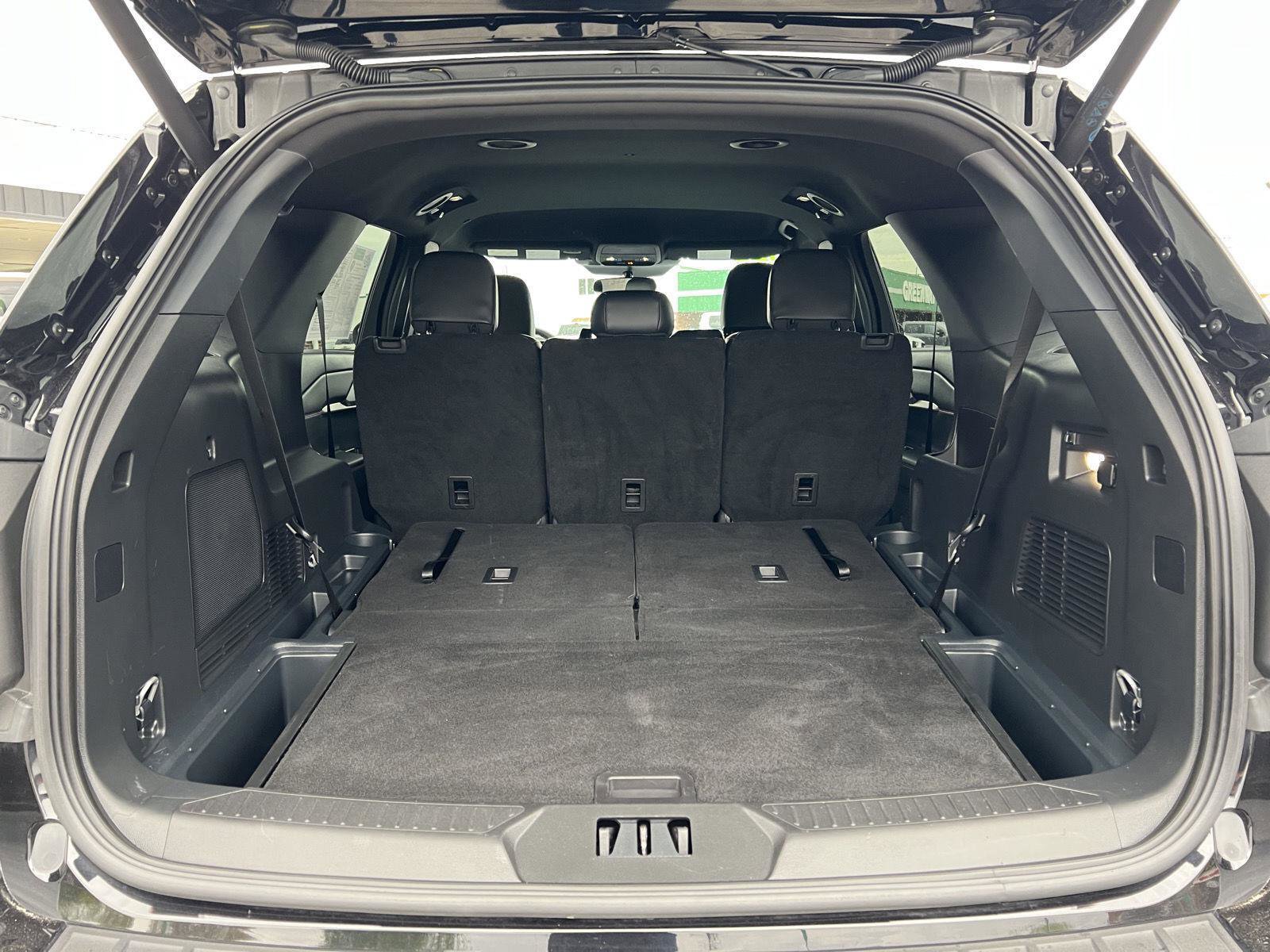 Used 2025 Ford Explorer ST-Line w/ ST-Line Street Pack AWD/4WD image 51