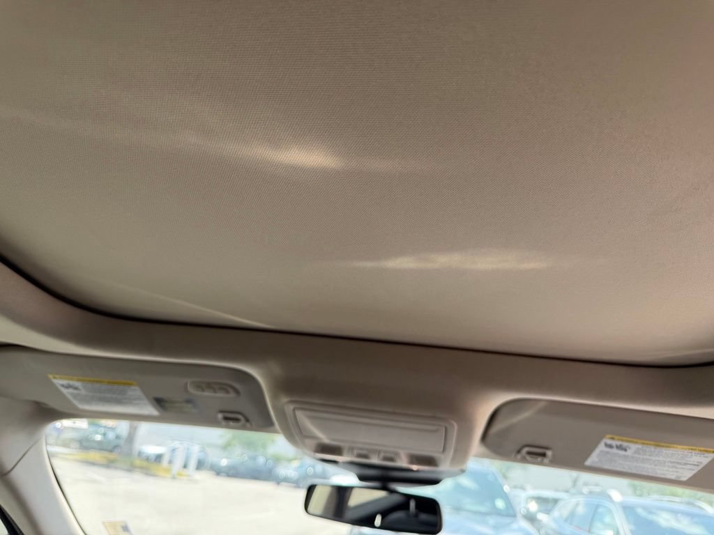 Used 2020 Ford Escape Titanium FWD image 17