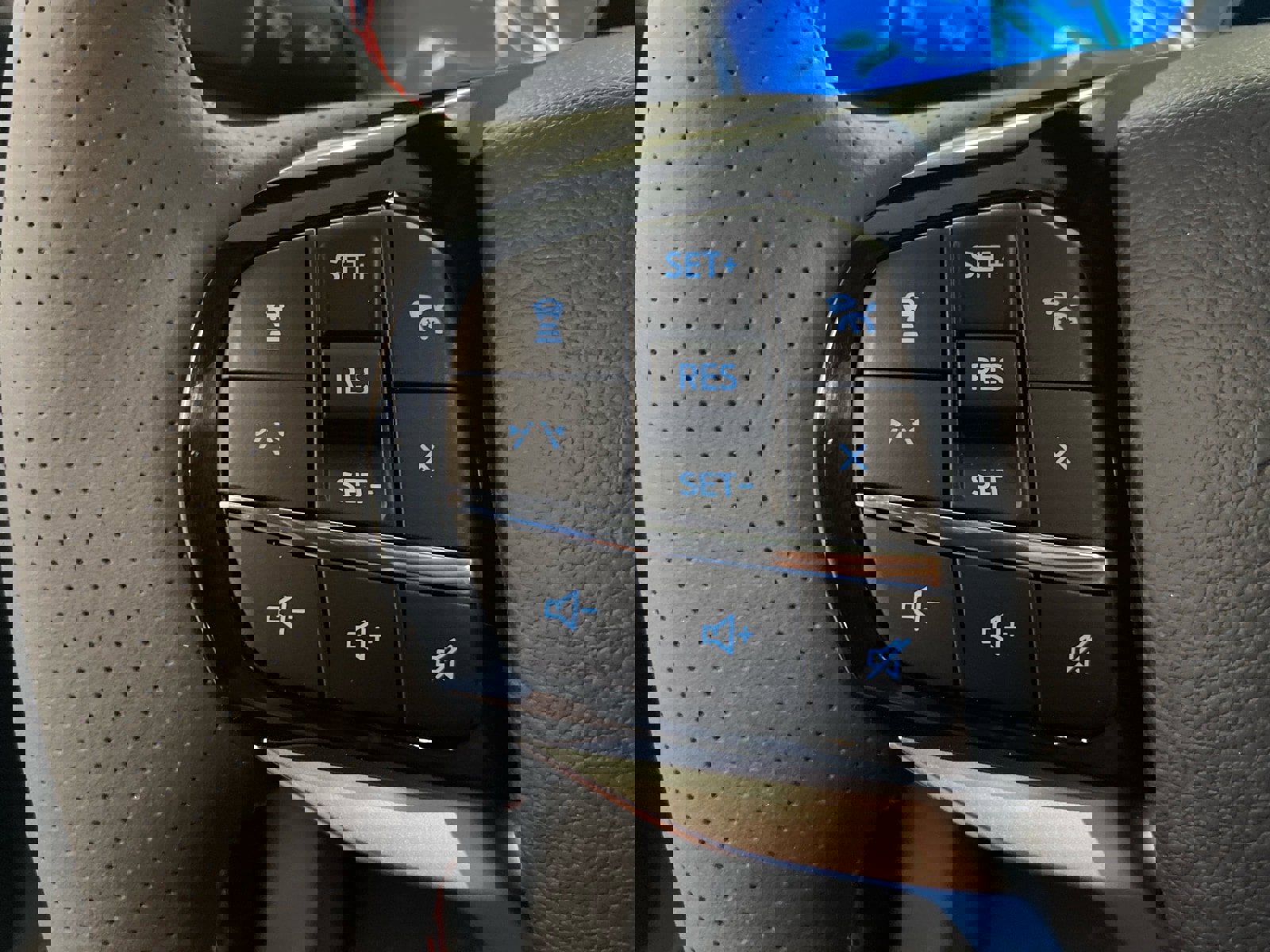 New 2026 Ford Explorer ST-Line image 27