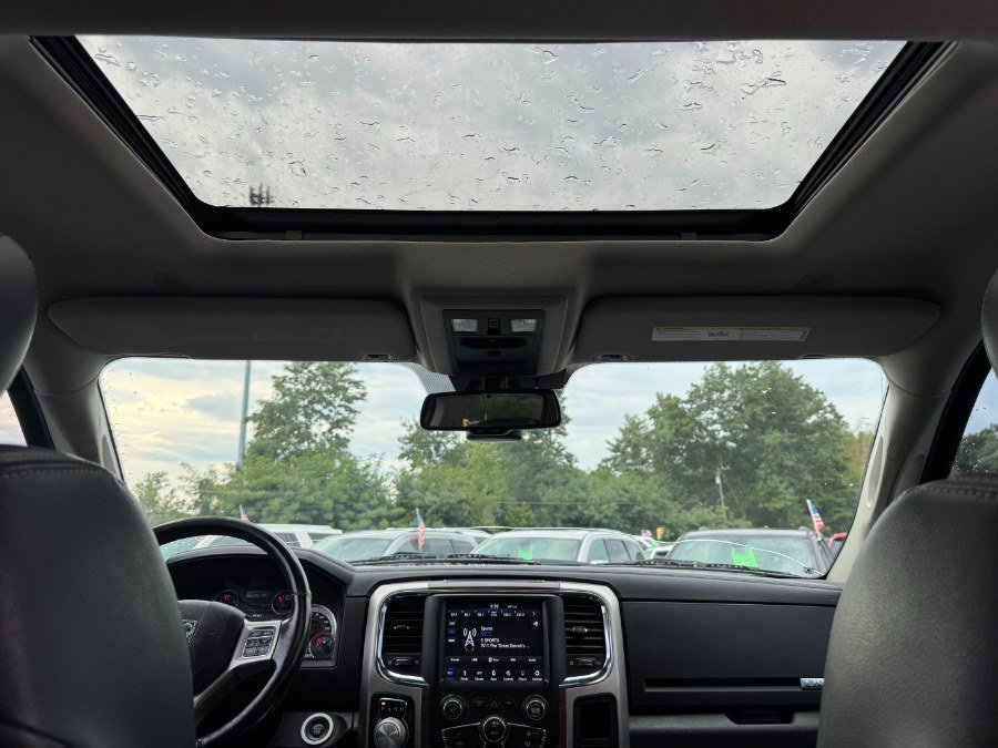 Used 2018 RAM 1500 Laramie AWD/4WD image 22