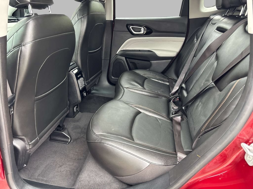 Certified 2022 Jeep Compass Limited AWD/4WD image 13