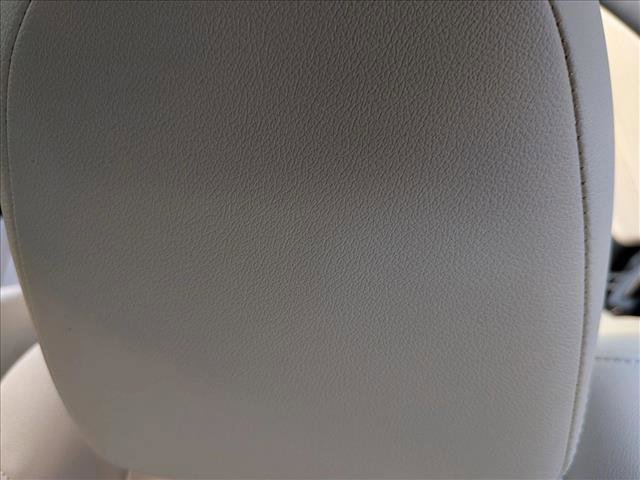 Used 2020 BMW 330i Sedan w/ Convenience Package image 16