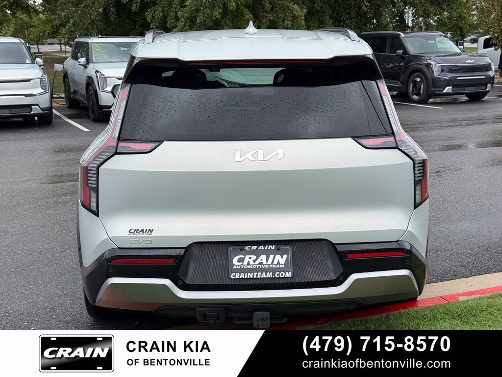 Certified 2024 Kia EV9 Land AWD/4WD image 6