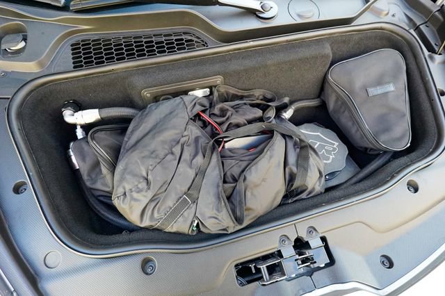 Used 2020 Lamborghini Huracan EVO image 88