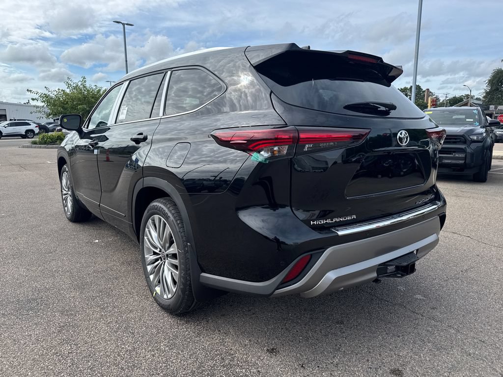 New 2026 Toyota Highlander Platinum AWD/4WD image 5