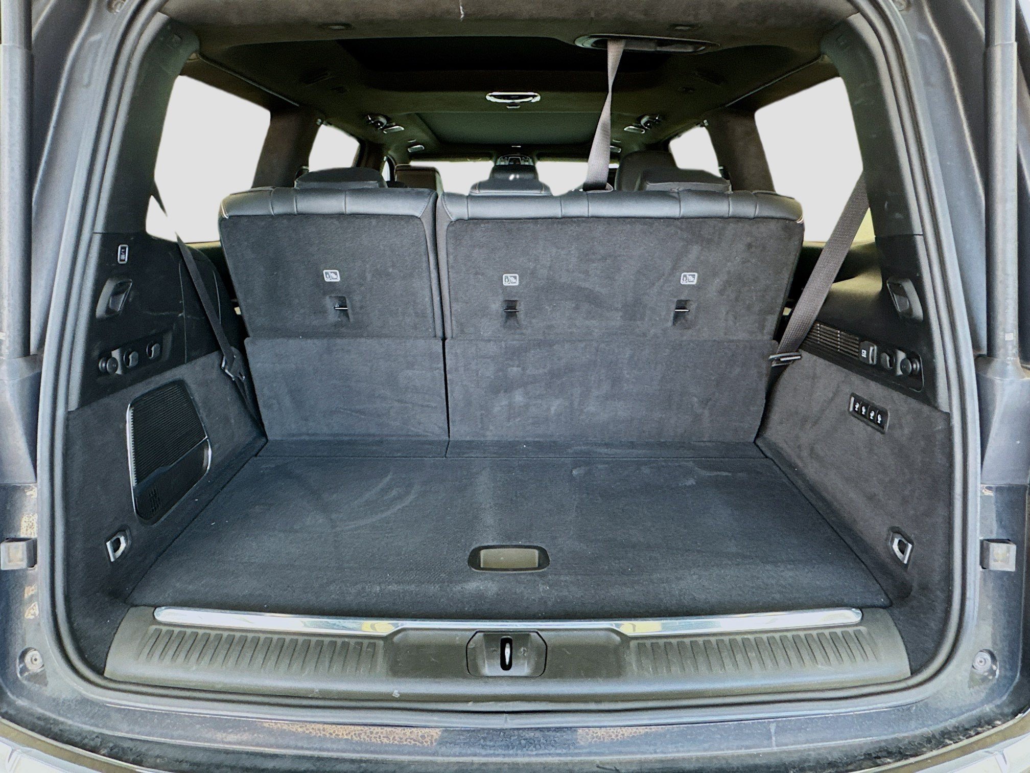 Used 2022 Jeep Grand Wagoneer Series III w/ Flexible Seating Group AWD/4WD image 18