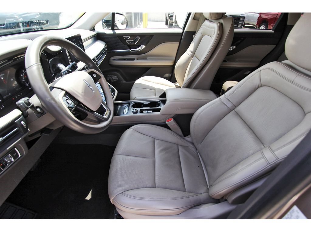 Used 2020 Lincoln Corsair FWD w/ Premium Package image 6