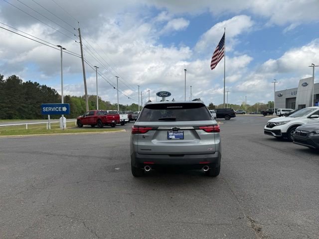 Used 2023 Chevrolet Traverse RS FWD image 5