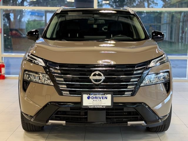 Used 2024 Nissan Rogue Platinum w/ Platinum Premium Package AWD/4WD image 2