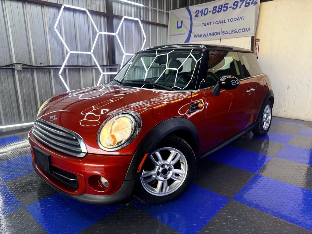 Used 2011 MINI Cooper Hardtop FWD image 5