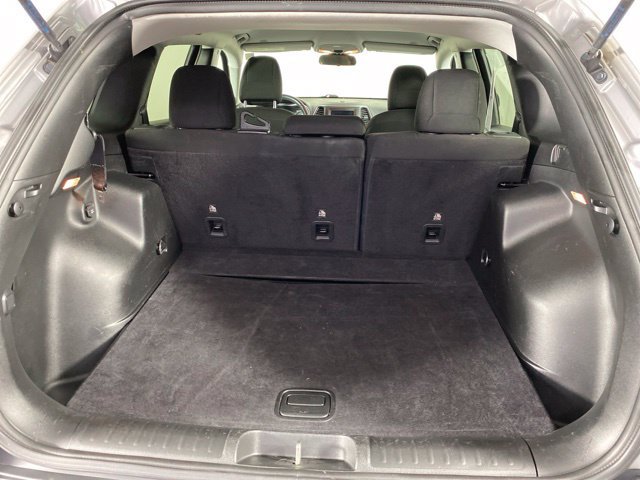 Used 2019 Jeep Cherokee Latitude w/ Cold Weather Group FWD image 9