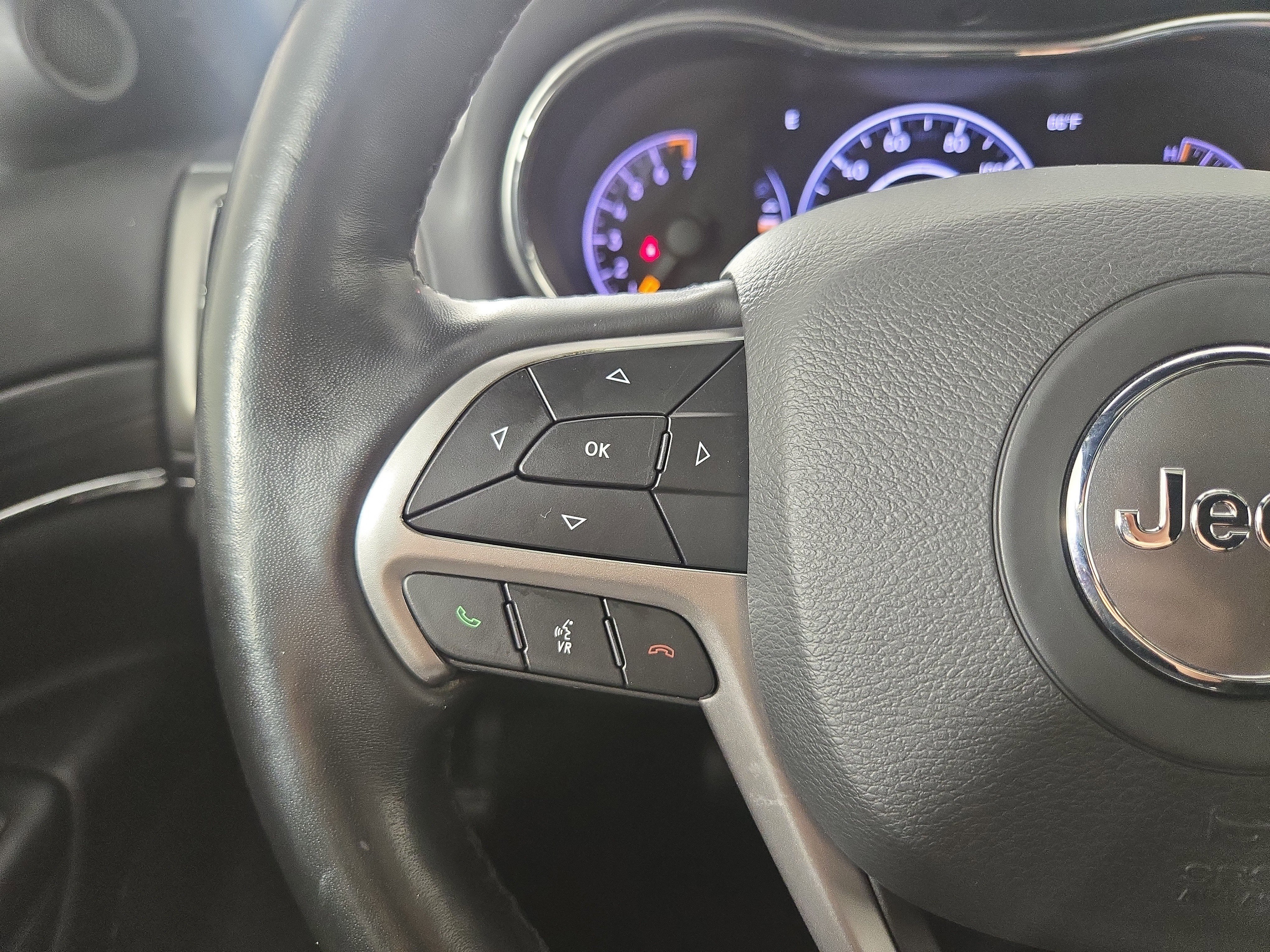 Used 2021 Jeep Grand Cherokee Limited image 15