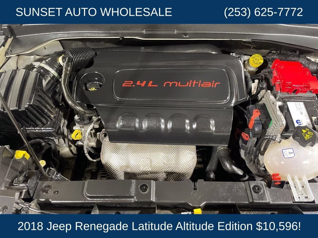 Used 2018 Jeep Renegade Altitude AWD/4WD image 21
