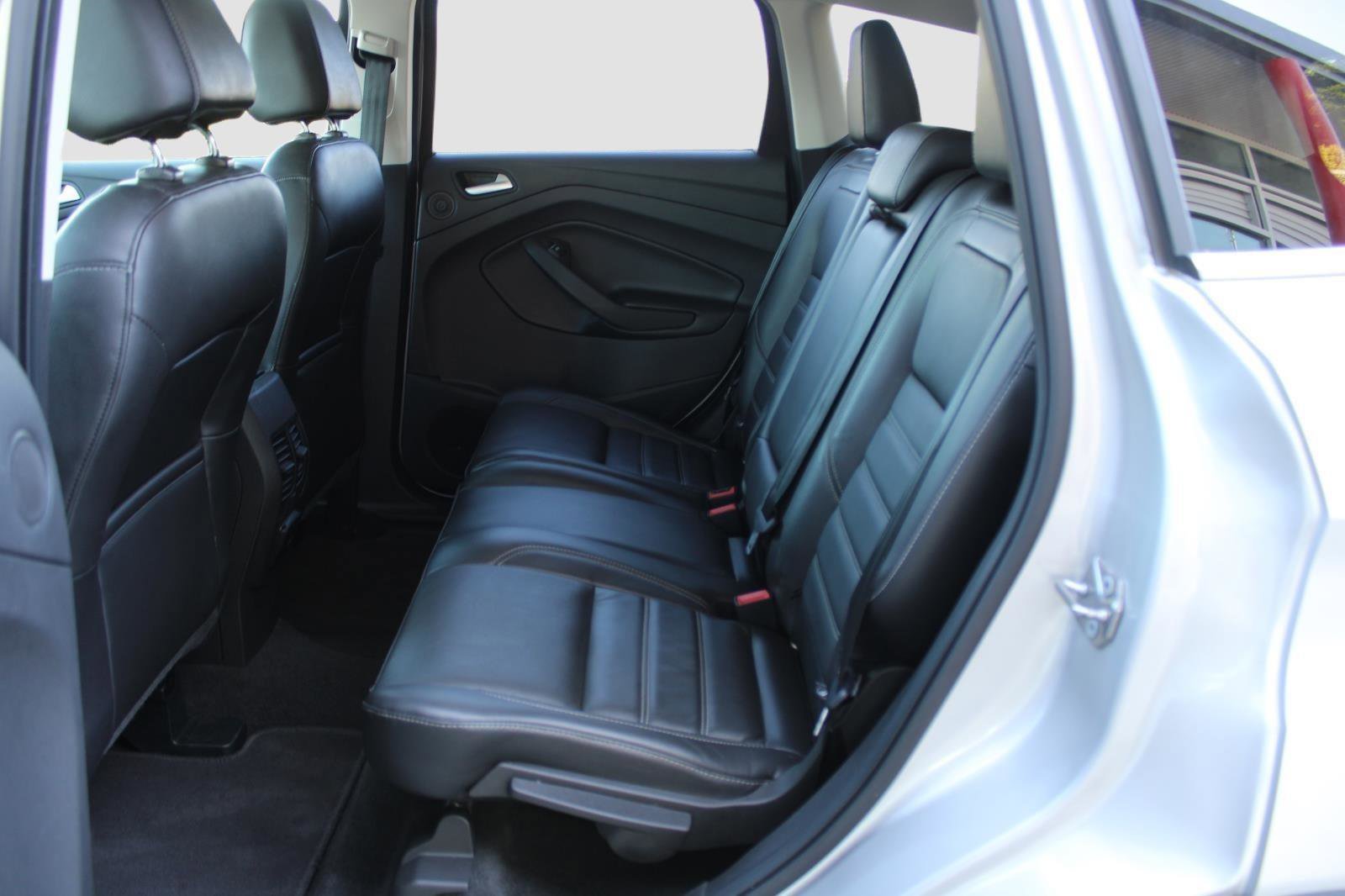 Used 2017 Ford Escape Titanium image 33