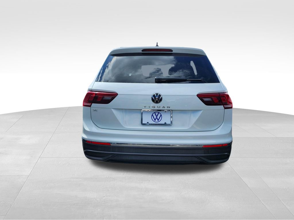 Certified 2023 Volkswagen Tiguan SE image 5