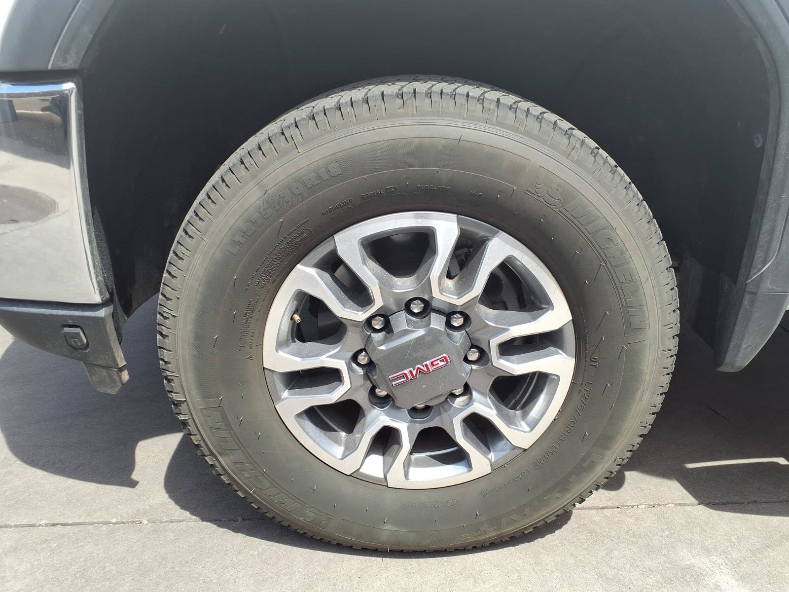 Used 2023 GMC Sierra 2500 SLT w/ SLT Convenience Package AWD/4WD image 8