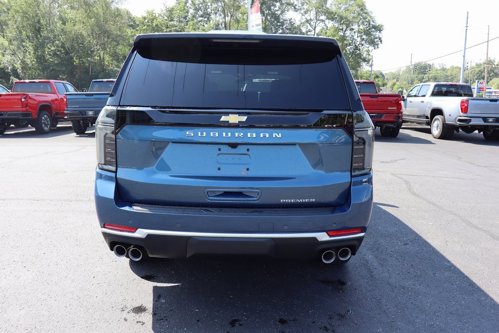 New 2025 Chevrolet Suburban Premier image 33
