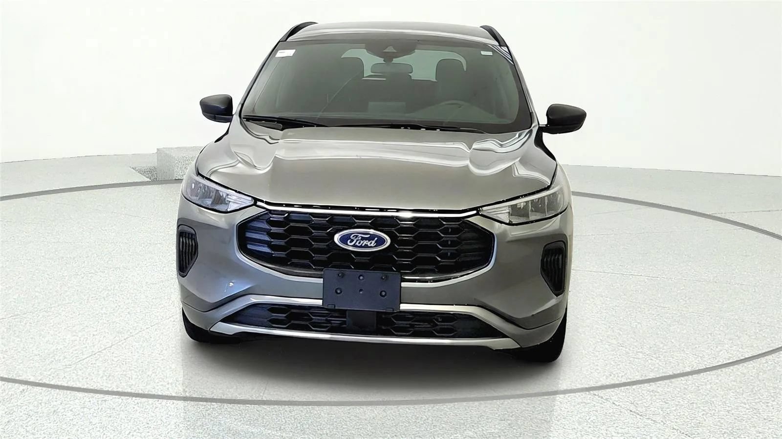 Used 2024 Ford Escape ST-Line FWD image 2