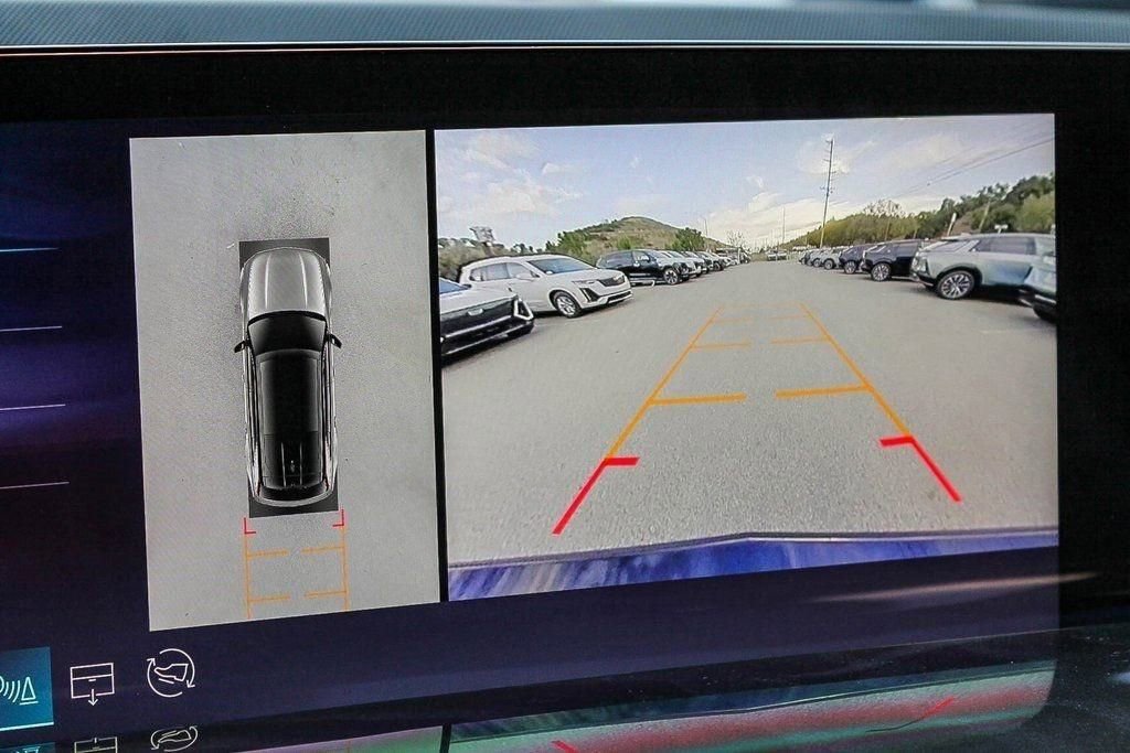 Used 2025 Cadillac Escalade IQ Sport 2 image 9