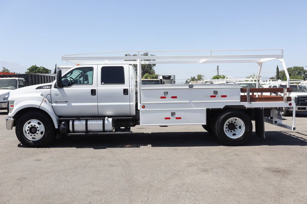 Used 2016 Ford F650 2WD Crew Cab Super Duty image 5