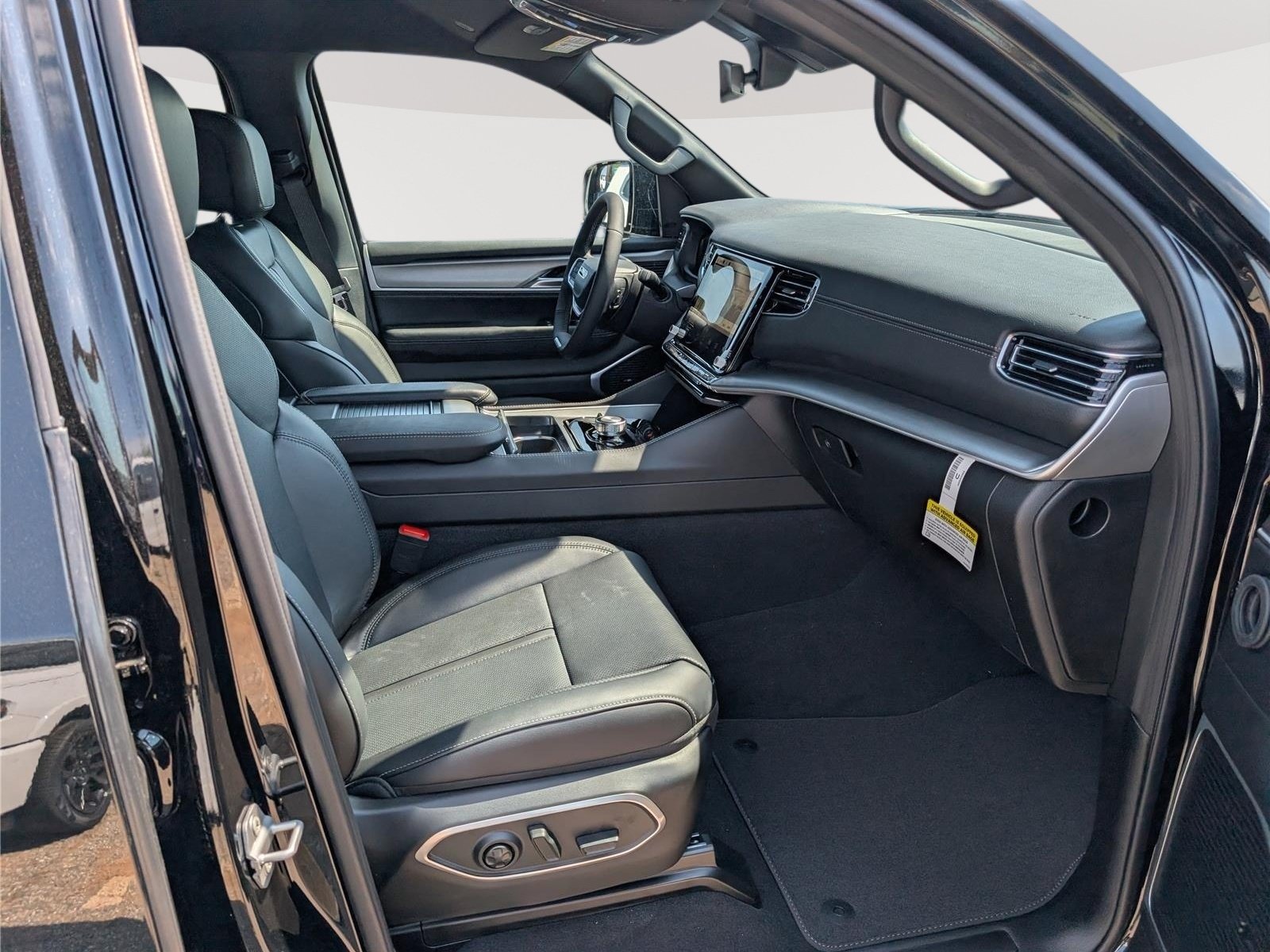 New 2026 Jeep Grand Wagoneer 4WD image 6