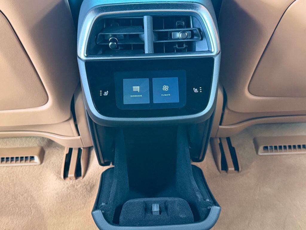 Used 2025 Lucid Air Touring AWD/4WD image 17