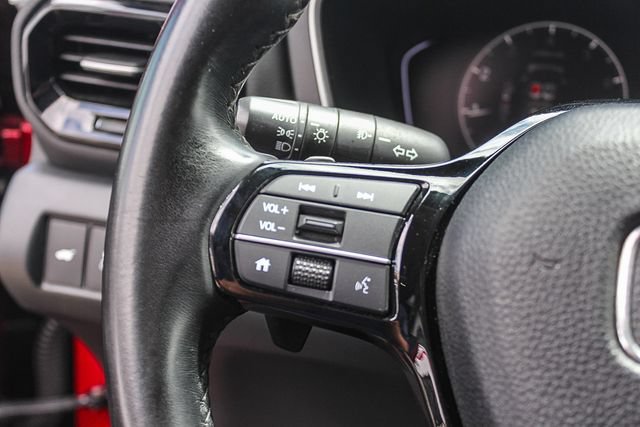 Used 2025 Honda Pilot Touring image 31