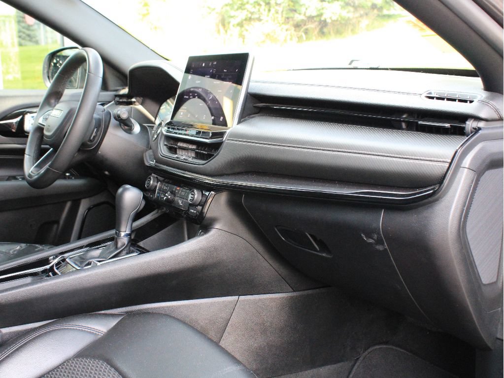 Certified 2022 Jeep Compass Latitude AWD/4WD image 24