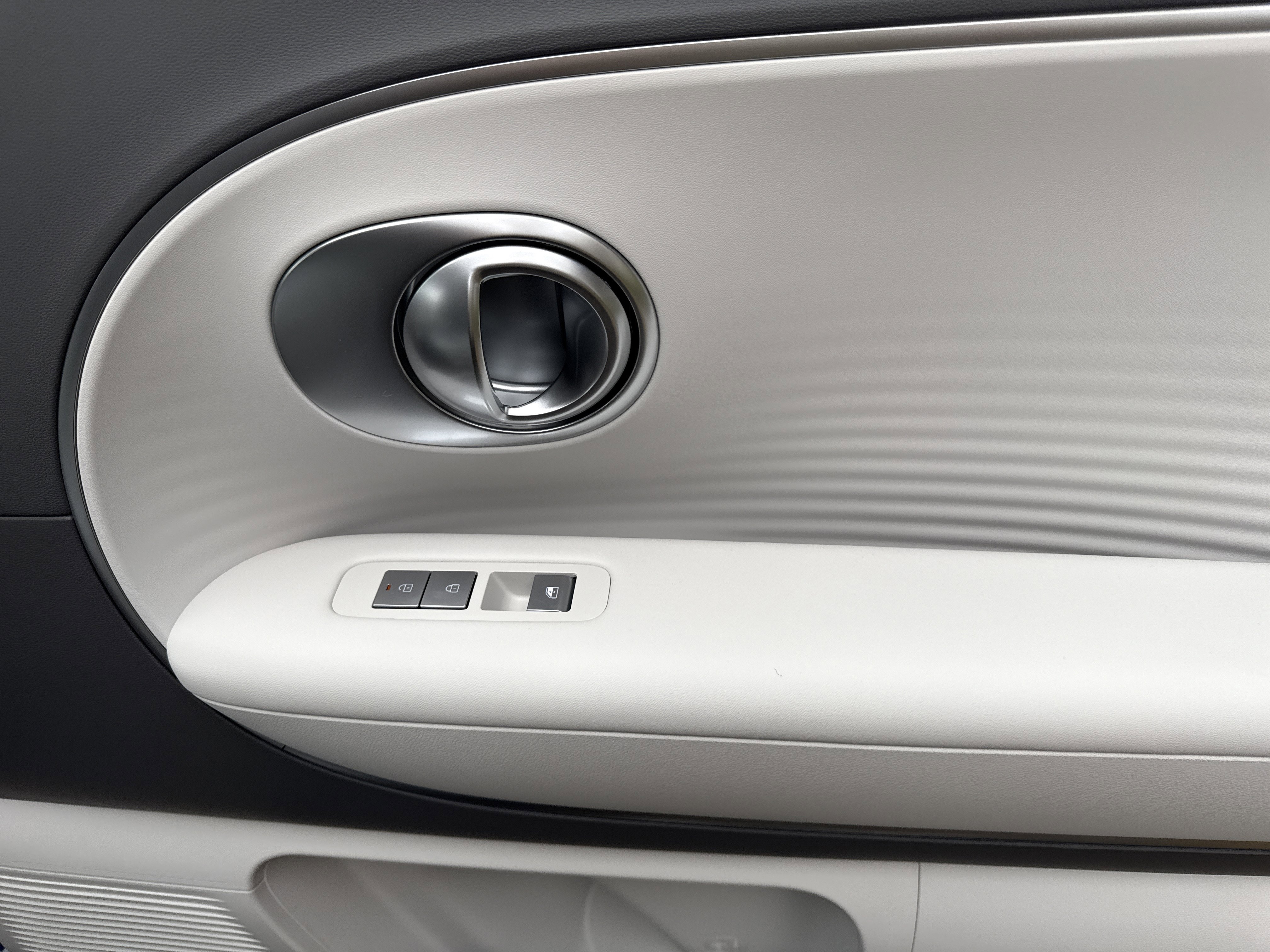 New 2026 Hyundai Ioniq 9 S image 17