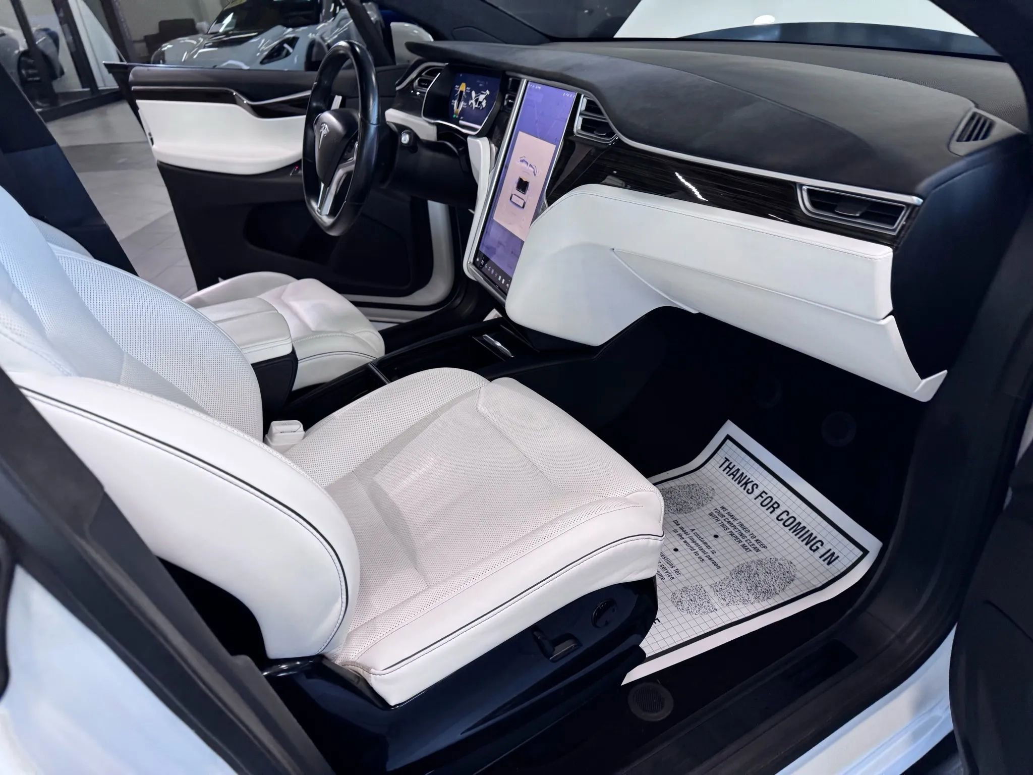 Used 2016 Tesla Model X 90D image 13