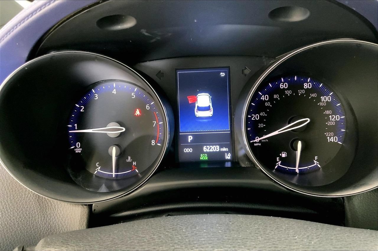 Used 2022 Toyota C-HR XLE FWD image 18