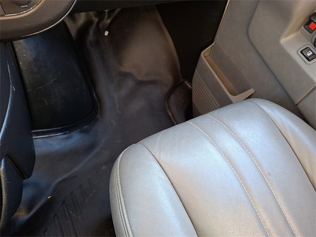 Used 2019 Chevrolet Express 2500 image 29