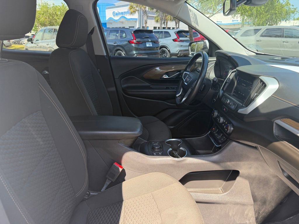 Used 2020 GMC Terrain SLE w/ Driver Convenience Package image 9